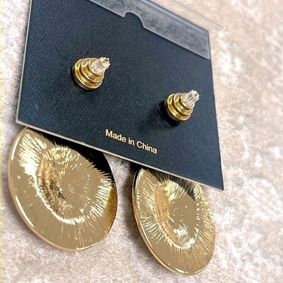 Brand New House of Harlow 1960 Lion Head Gold Tone Black Statement Drop Earring - Picture 12 of 14